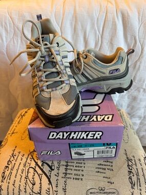 Like New Fila Dayhiker Trail Sneakers in Beige with Purple Accents